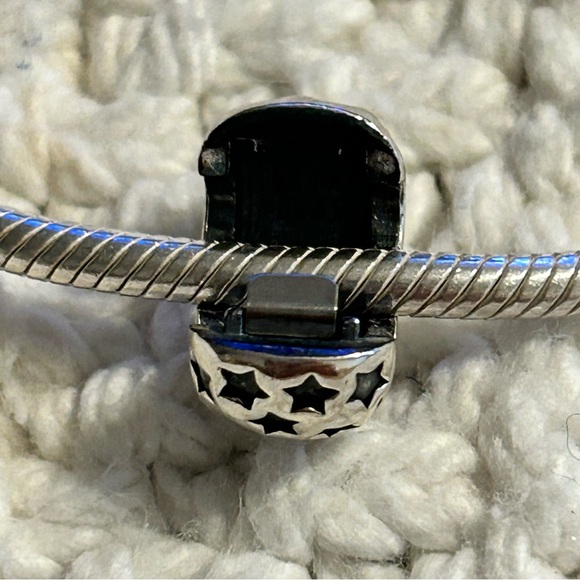 Two Authentic Retired Pandora Silver Star Clip Charms - Picture 8 of 12